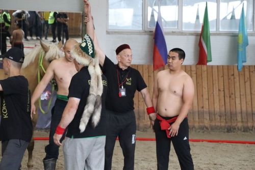 Сабада атларга утырып көрәшү буенча  дөнья  чемпионаты үтте
