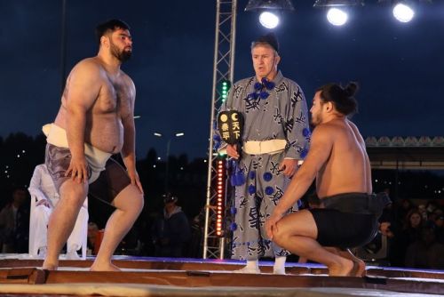 Миңгәрдә билбау  көрәше буенча дөнья чемпионатында  автомобиль Радик  Сәлаховка  бирелде