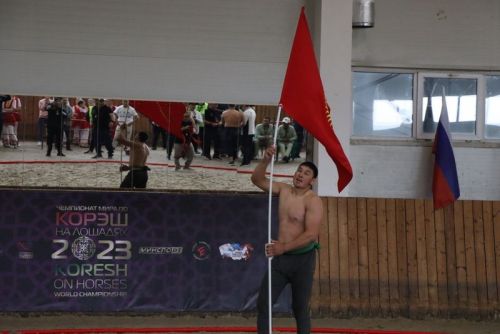 Сабада атларга утырып көрәшү буенча  дөнья  чемпионаты үтте