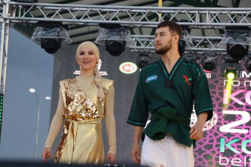 Миңгәрдә билбау  көрәше буенча дөнья чемпионатында  автомобиль Радик  Сәлаховка  бирелде