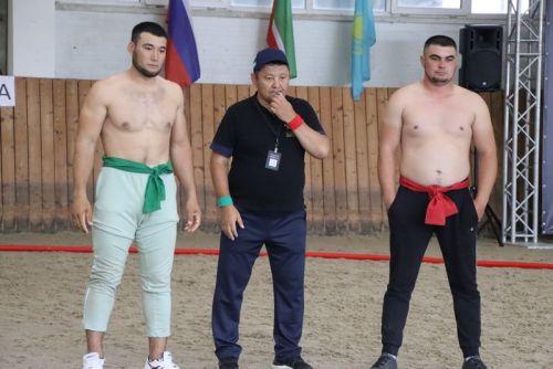Сабада атларга утырып көрәшү буенча  дөнья  чемпионаты үтте
