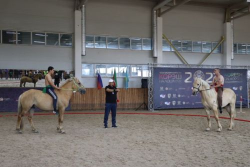 Сабада атларга утырып көрәшү буенча  дөнья  чемпионаты үтте
