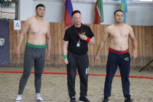 Сабада атларга утырып көрәшү буенча  дөнья  чемпионаты үтте