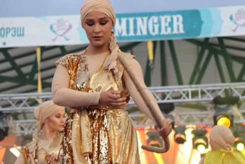 Миңгәрдә билбау  көрәше буенча дөнья чемпионатында  автомобиль Радик  Сәлаховка  бирелде