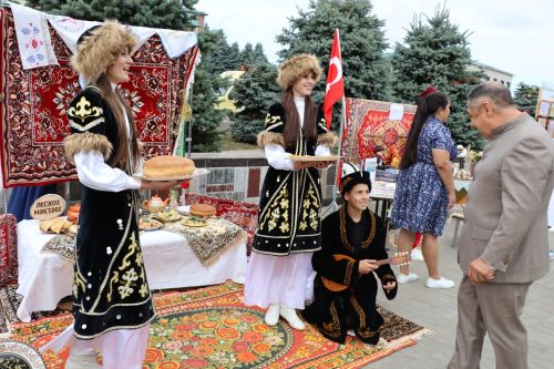 Мәгариф хезмәткәрләренең август киңәшмәсе