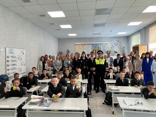 Каникуллар тәмам, мәктәпкә имин барам