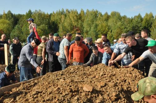 Районыбыз Шәмәрдән егете Руслан Исхаков белән хушлашты
