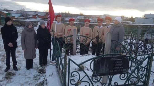 Айсаф Галиев каберен зиярат кылдылар