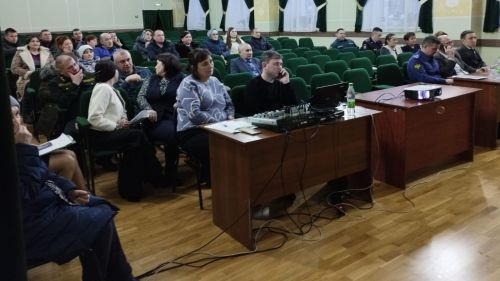 Иске Икшермәдәге авыл җыены: халык почта хезмәтен җайга салуны, җирлектә банкомат урнаштыруны сорый