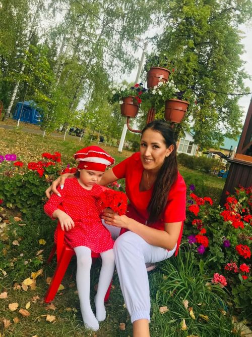 Сиринә Идрисова: «Сабыйларның билгесезлеккә  тө­бәл­гән карашларын күргәннән соң тормышка шөкер итәргә өйрәнәсең»