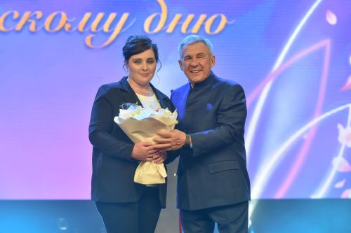 Республика рәисе райондашыбызга «Ана даны» медале тапшырды