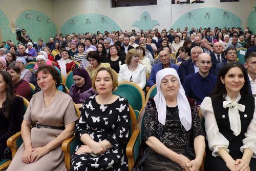 Сабада җирле үзидарә хезмәткәрләрен хөрмәтләделәр