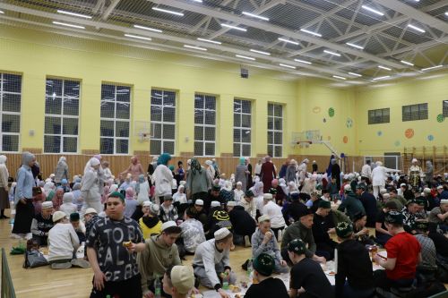Сабада 500 мәктәп укучысы өчен ифтар мәҗлесе узды