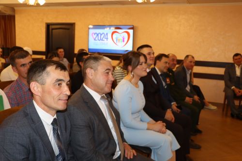 Гаилә көне уңаеннан Сабаның яшь парлары өчен гаилә фестивале узды