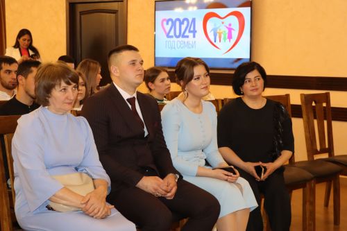 Гаилә көне уңаеннан Сабаның яшь парлары өчен гаилә фестивале узды