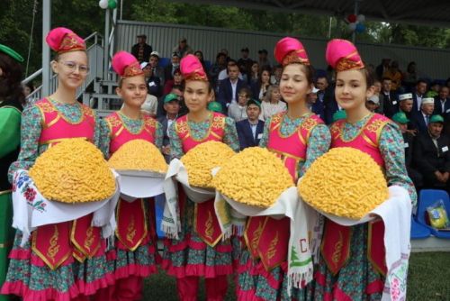 Сатыш авыл җирлеге барлык райондашларны, кайткан кунакларны Сабантуена чакыра