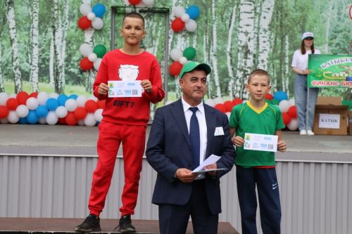 Сабантуй күрке саналган көрәшне  дә быел быел ахырына  кадәр караучылар күп булды (фоторепортаж)