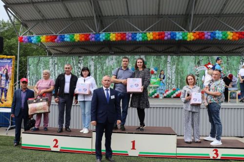 Сабантуй күрке саналган көрәшне  дә быел быел ахырына  кадәр караучылар күп булды (фоторепортаж)