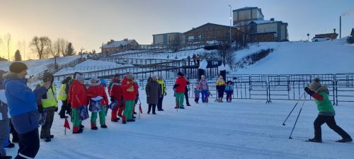Сабада узган төнге чаңгы ярышларында 220дән артык кеше чаңгыга басты