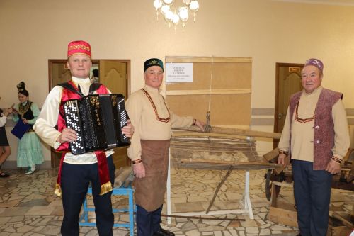 Саба мәдәният йортында узган «Буыннар чылбыры – гаилә ядкаре» район фестиваль - конкурсының йомгаклау концертыннан фоторепортаж