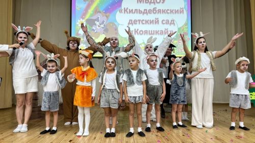 Әти-әниләр тәрбиячеләр белән берлектә  «Тату балалар бакчасы сере»н ачыкладылар (фоторепортаж)