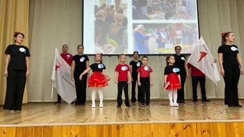 Әти-әниләр тәрбиячеләр белән берлектә  «Тату балалар бакчасы сере»н ачыкладылар (фоторепортаж)