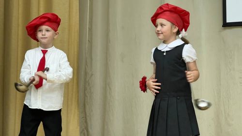 Әти-әниләр тәрбиячеләр белән берлектә  «Тату балалар бакчасы сере»н ачыкладылар (фоторепортаж)