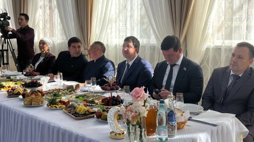 Сабада 50 һәм 60 ел бергә гомер иткән алтын һәм бриллиант парларны хөрмәтләделәр (фоторепортаж)