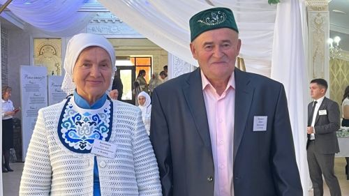 Сабада 50 һәм 60 ел бергә гомер иткән алтын һәм бриллиант парларны хөрмәтләделәр (фоторепортаж)