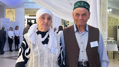 Сабада 50 һәм 60 ел бергә гомер иткән алтын һәм бриллиант парларны хөрмәтләделәр (фоторепортаж)
