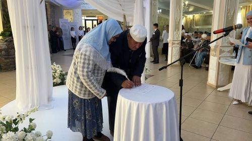 Сабада 50 һәм 60 ел бергә гомер иткән алтын һәм бриллиант парларны хөрмәтләделәр (фоторепортаж)