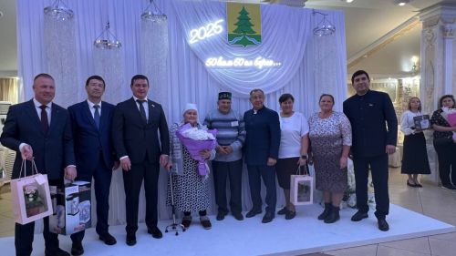 Сабада 50 һәм 60 ел бергә гомер иткән алтын һәм бриллиант парларны хөрмәтләделәр (фоторепортаж)