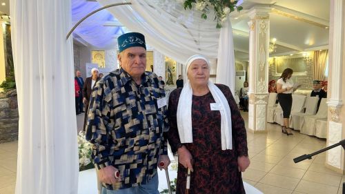 Сабада 50 һәм 60 ел бергә гомер иткән алтын һәм бриллиант парларны хөрмәтләделәр (фоторепортаж)