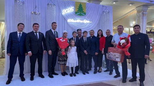 Сабада 50 һәм 60 ел бергә гомер иткән алтын һәм бриллиант парларны хөрмәтләделәр (фоторепортаж)