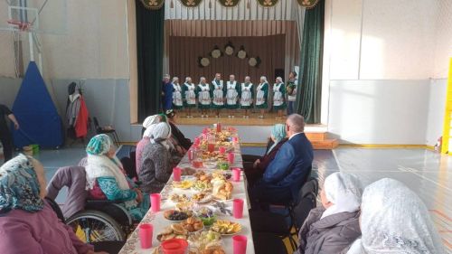 Олы Кибәче авылында өлкәннәрне хөрмәтләделәр