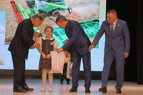 Иген иккәнне һәркем хөрмәт иткән