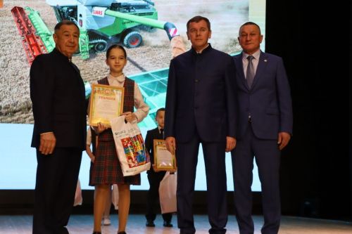 Иген иккәнне һәркем хөрмәт иткән