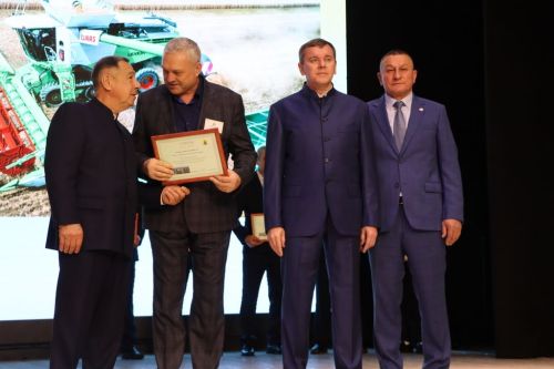 Иген иккәнне һәркем хөрмәт иткән