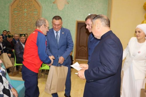 Иген иккәнне һәркем хөрмәт иткән