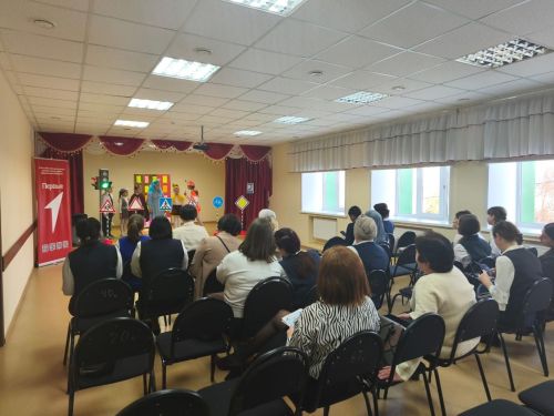 Олы Кибәче урта мәктәбе базасында  тәрбия эше буенча директор урынбасарлары һәм директор киңәшчеләре  очрашты