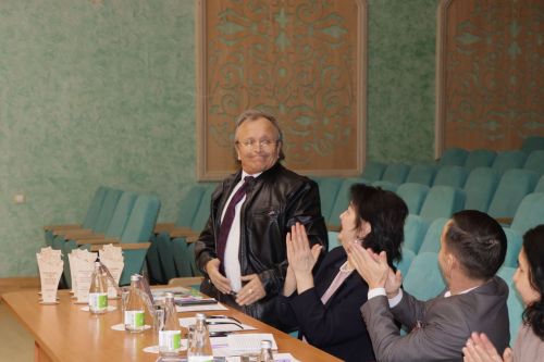 Бүген район мәдәният йортында Шәүкәт Биктимеров исемендәге республика балалар театр сәнгате конкурсының финалы узды