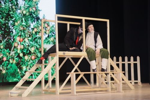 Бүген район мәдәният йортында Шәүкәт Биктимеров исемендәге республика балалар театр сәнгате конкурсының финалы узды