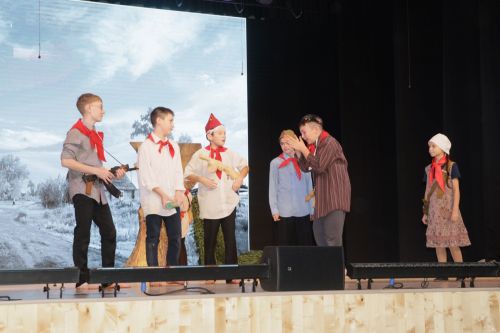 Бүген район мәдәният йортында Шәүкәт Биктимеров исемендәге республика балалар театр сәнгате конкурсының финалы узды