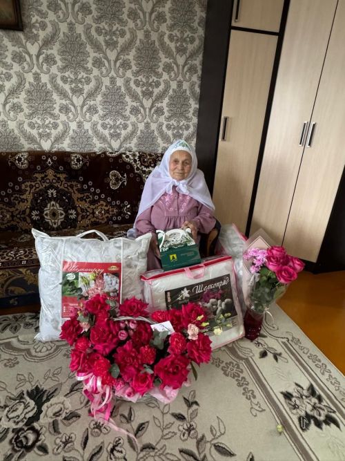 Шәмәрдәндә яшәүче Рәйсә Фәсхетдинованы 90 яшьлек юбилее белән тәбрикләделәр