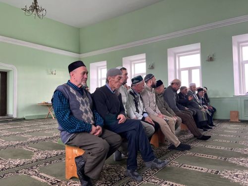 Имамнар гошер сәдакасын ташыру һәм хәләл ризык турында фикерләштеләр