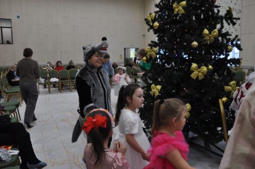 Сабада  әтиләре махсус хәрби операциядә булган мәктәпкәчә яшьтәге балалар өчен Чыршы бәйрәме узды