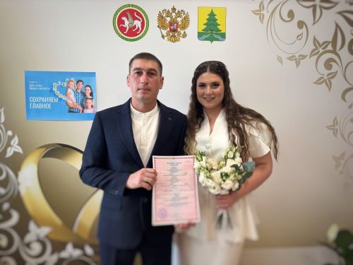 Әдилә Шакирова: «2025 ел -  парлы гаилә  тормышыбыз башланган, бик тә кадерле  ел булып теркәләчәк»