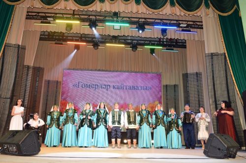 «Балкыш»та ял итүчеләргә концерт күрсәттеләр