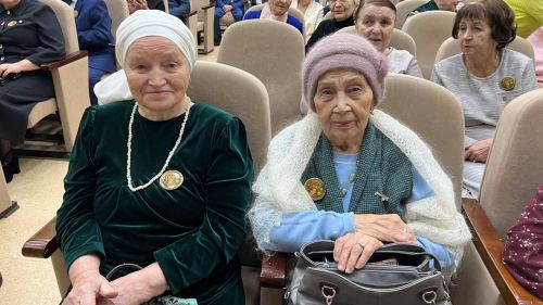 “100 елга сузылган якты юл...”  (фоторепортаж 1  өлеш)