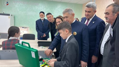 “100 елга сузылган якты юл...”  (фоторепортаж 1  өлеш)
